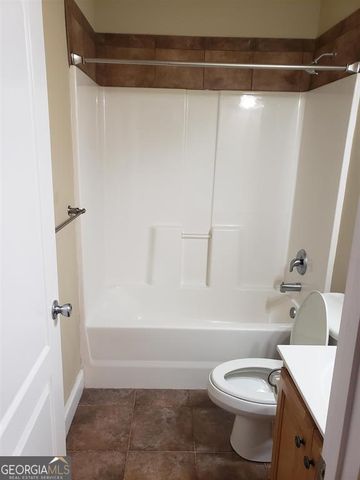 426 Stillwood Drive, Newnan, GA 30265