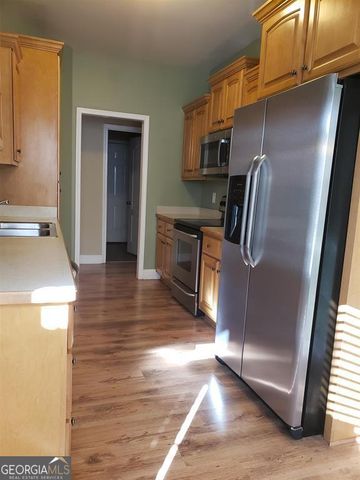 426 Stillwood Drive, Newnan, GA 30265