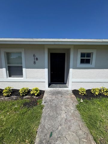 618 NE 1st Street B, Boynton Beach, FL 33435