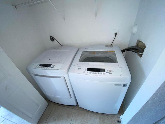 618 NE 1st Street B, Boynton Beach, FL 33435