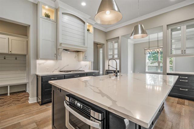 7580 Northlake Drive, Tyler, TX 75703