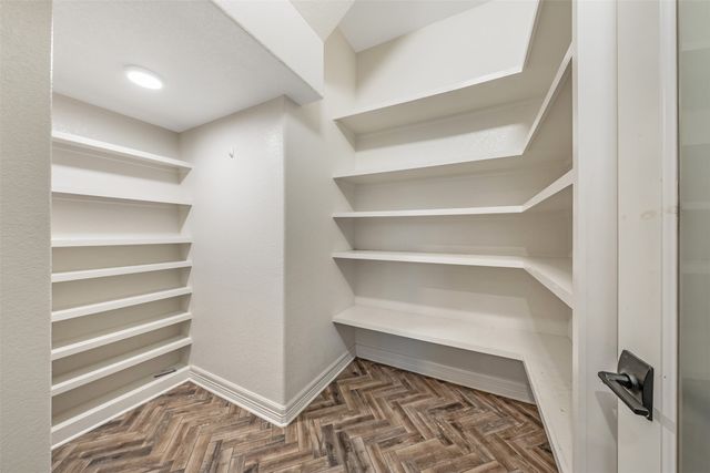 7580 Northlake Drive, Tyler, TX 75703