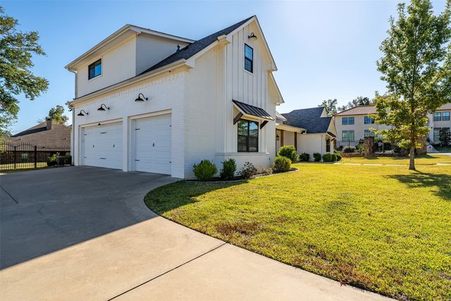 7580 Northlake Drive, Tyler, TX 75703