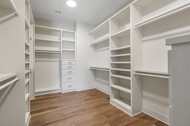 7580 Northlake Drive, Tyler, TX 75703