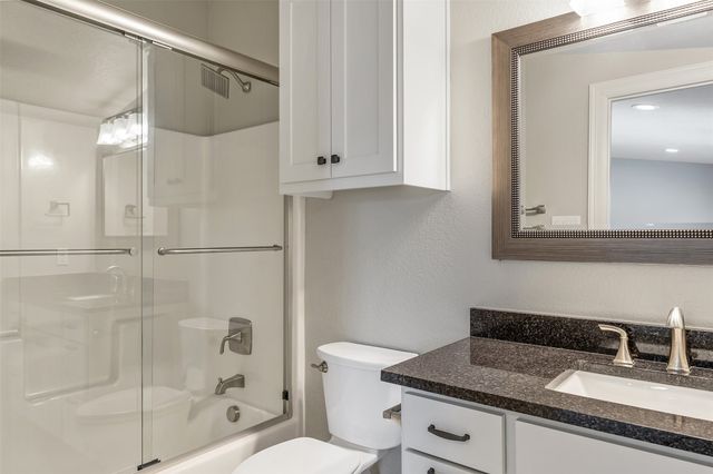 7580 Northlake Drive, Tyler, TX 75703