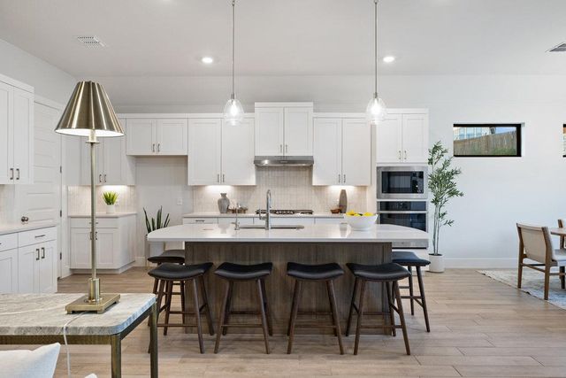 18705 Hopper LN, Austin, TX 78738