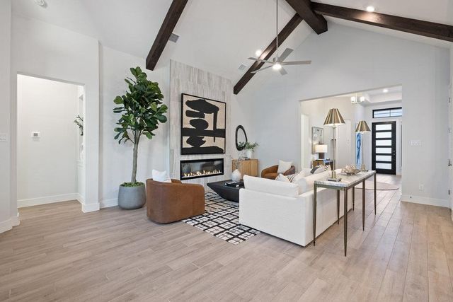 18705 Hopper LN, Austin, TX 78738