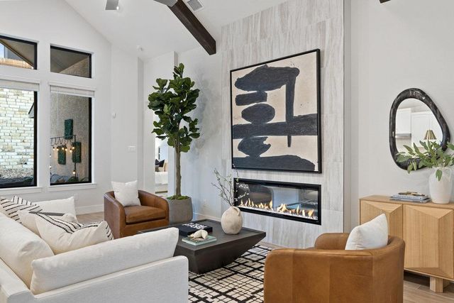 18705 Hopper LN, Austin, TX 78738