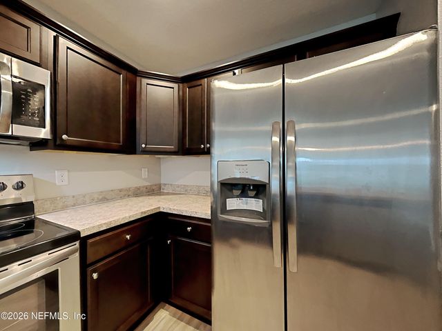 1384 SARAHS LANDING Drive, Jacksonville, FL 32221