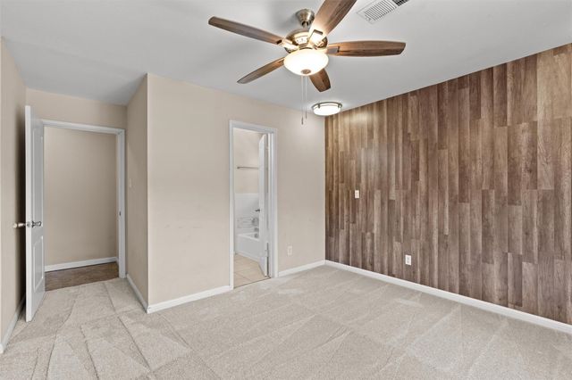 141 Pine View LOOP, Bastrop, TX 78602