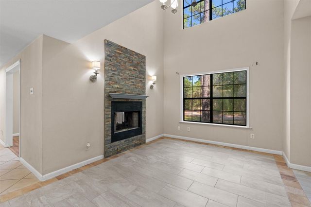 141 Pine View LOOP, Bastrop, TX 78602