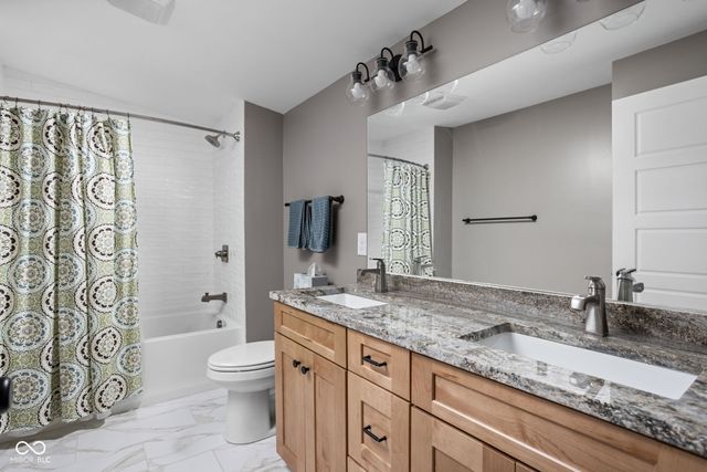 5713 Upper Garden Way, Zionsville, IN 46077