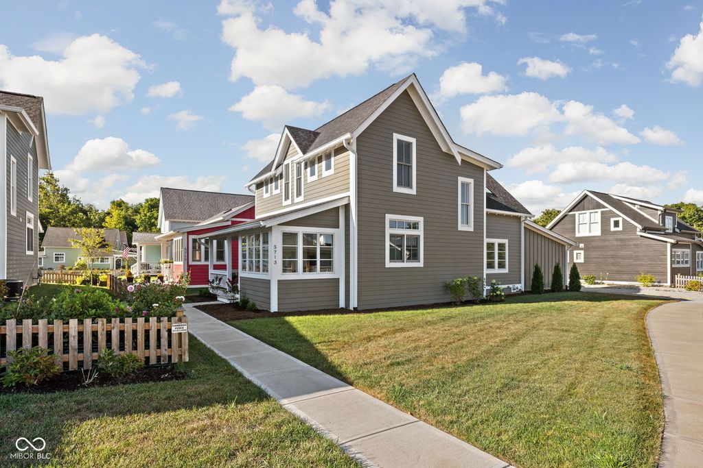 5713 Upper Garden Way, Zionsville, IN 46077