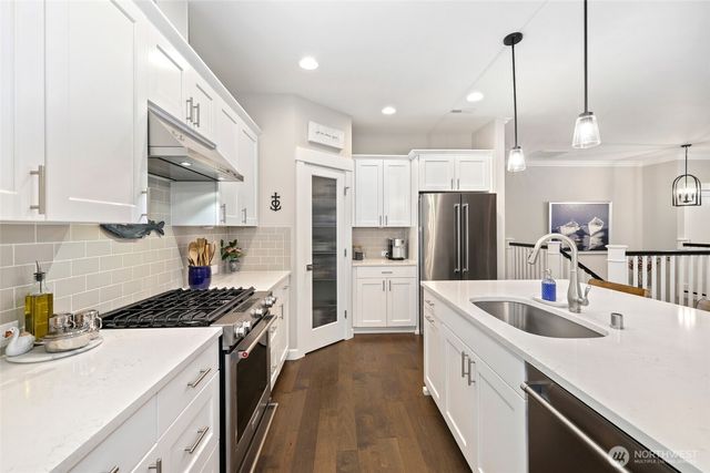 3922 Scott Lane, Gig Harbor, WA 98335