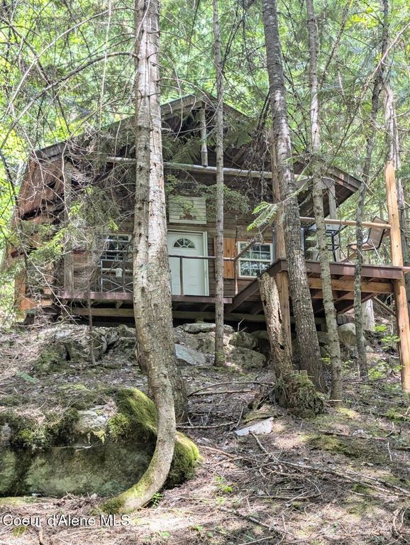 1628 Morris Rd, Naples, ID 83847