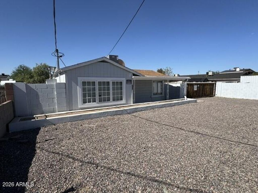 502 E Cody Drive, Phoenix, AZ 85040