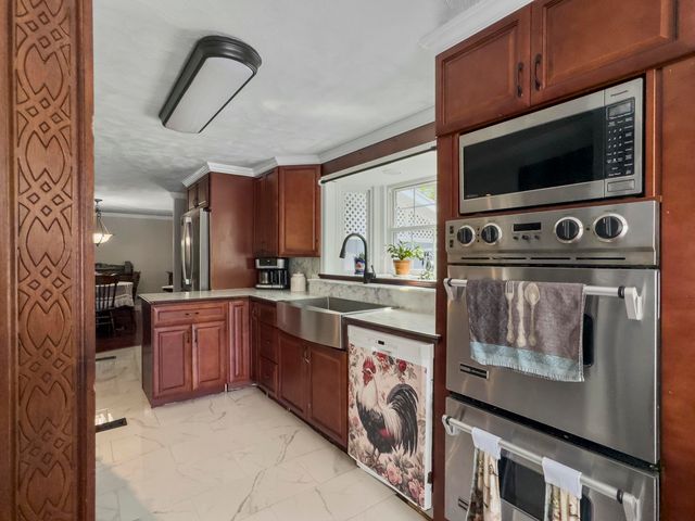 4869 Slans Island Road, Hollywood, SC 29449