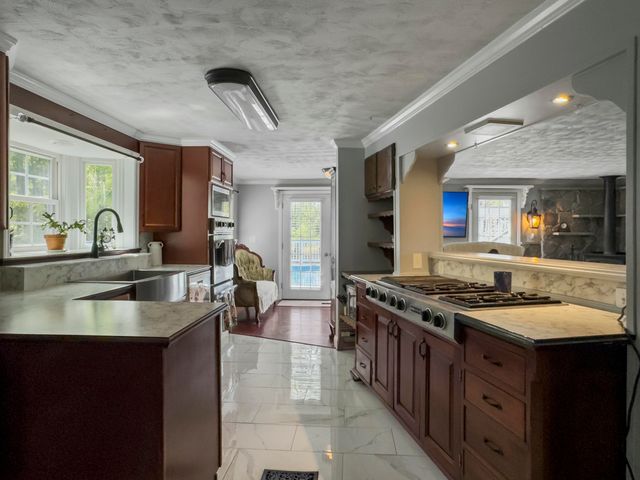 4869 Slans Island Road, Hollywood, SC 29449