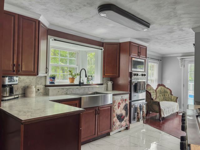 4869 Slans Island Road, Hollywood, SC 29449