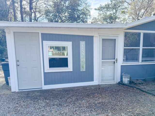 4869 Slans Island Road, Hollywood, SC 29449