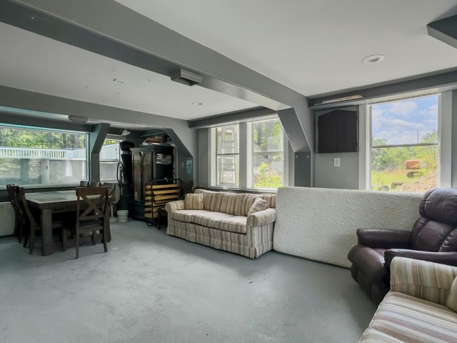 4869 Slans Island Road, Hollywood, SC 29449