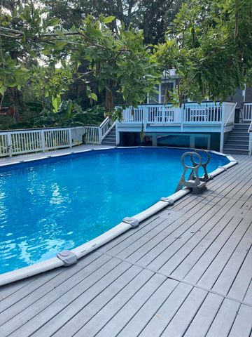 4869 Slans Island Road, Hollywood, SC 29449