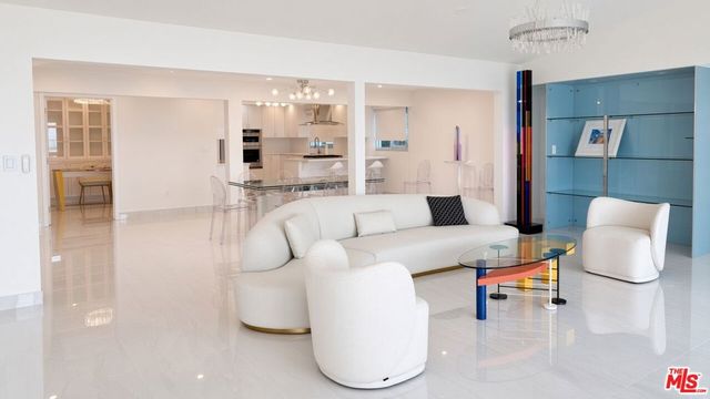 18222 Coastline Drive, Malibu, CA 90265