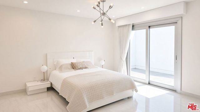 18222 Coastline Drive, Malibu, CA 90265