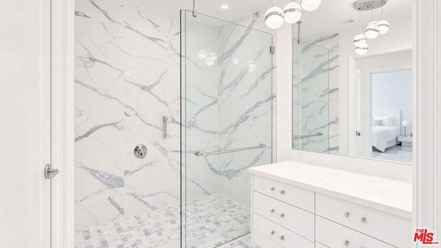18222 Coastline Drive, Malibu, CA 90265