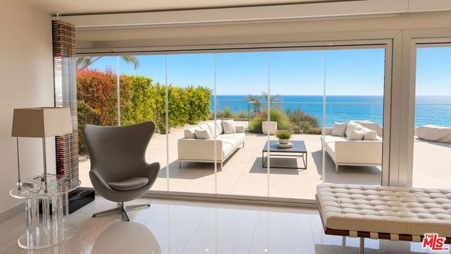 18222 Coastline Drive, Malibu, CA 90265
