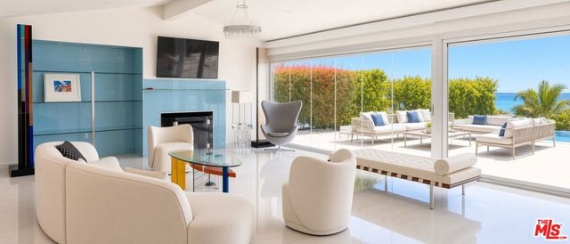 18222 Coastline Drive, Malibu, CA 90265