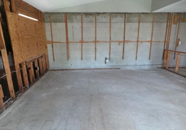 6366 Royal Woods DR, Fort Myers, FL 33908