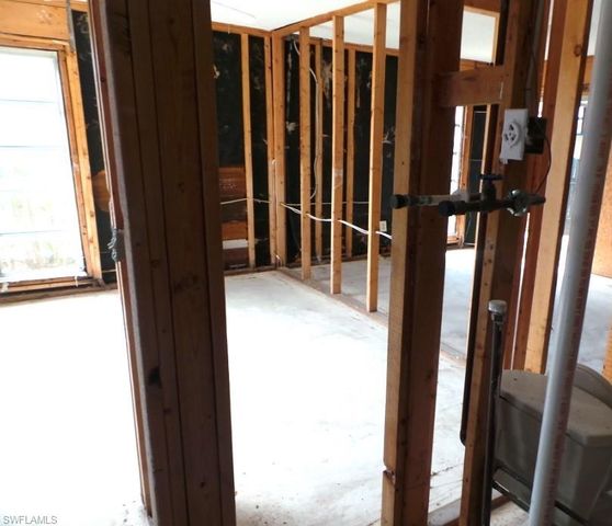 6366 Royal Woods DR, Fort Myers, FL 33908