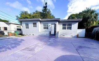 2367 NW 82nd St, Miami, FL 33147