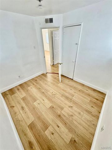 10132 Duke Drive, St Louis, MO 63136