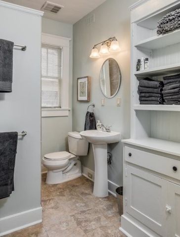 1014 17th Ave, S, Nashville, TN 37212