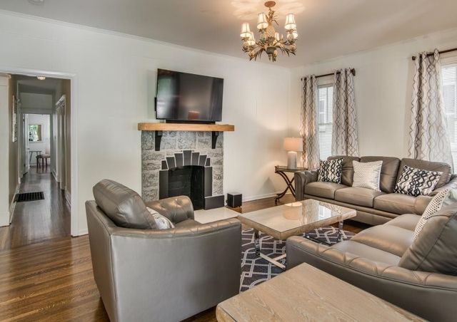 1014 17th Ave, S, Nashville, TN 37212