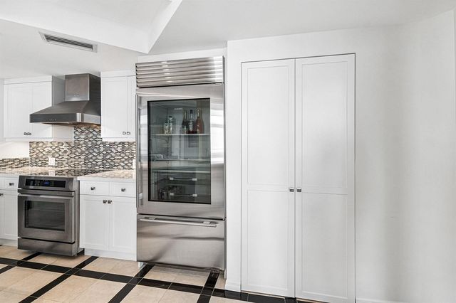 300 SE 5th Avenue PH 8120, Boca Raton, FL 33432