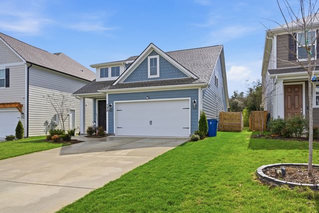 132 Portico Pl, La Vergne, TN 37086
