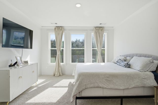 132 Portico Pl, La Vergne, TN 37086