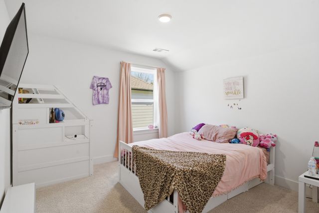 132 Portico Pl, La Vergne, TN 37086