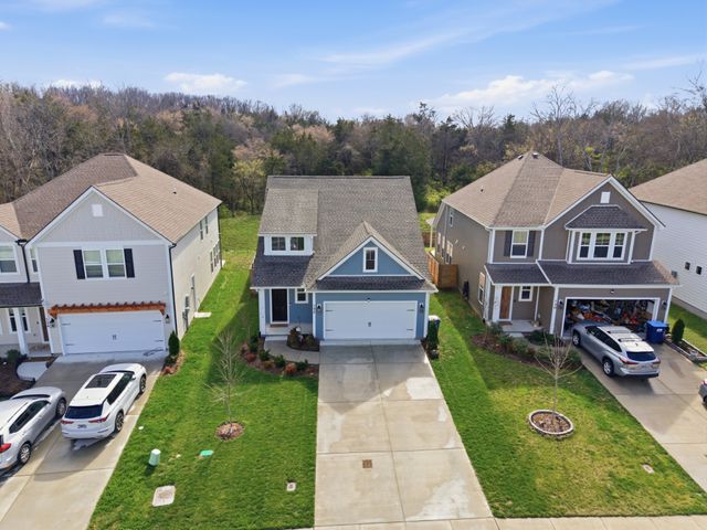 132 Portico Pl, La Vergne, TN 37086