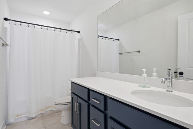 132 Portico Pl, La Vergne, TN 37086