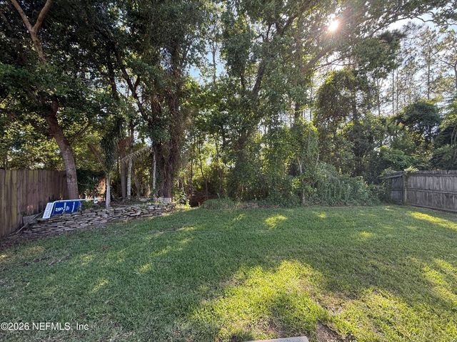8796 CHAMBORE Drive, Jacksonville, FL 32256