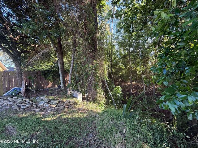 8796 CHAMBORE Drive, Jacksonville, FL 32256