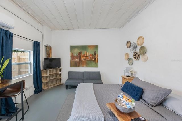 2504 W FLETCHER AVENUE, Tampa, FL 33618