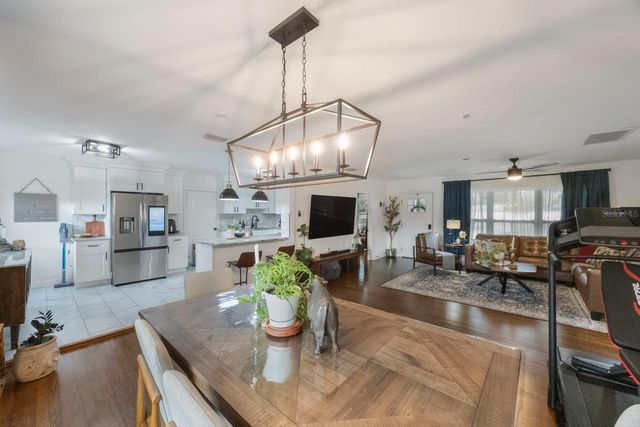 2504 W FLETCHER AVENUE, Tampa, FL 33618