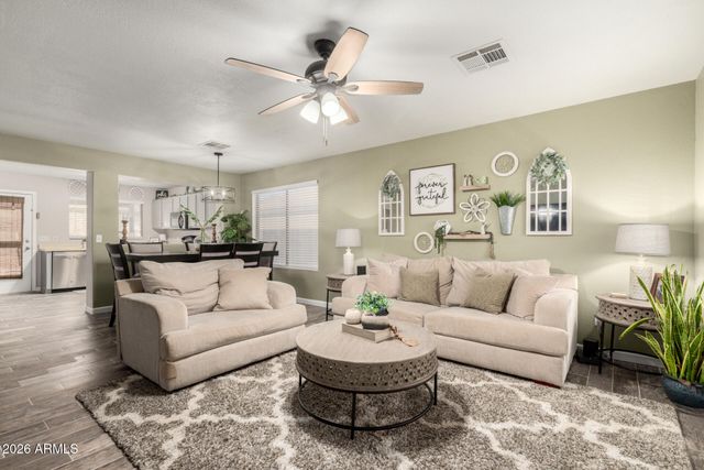 920 E PIMA Avenue, Apache Junction, AZ 85119