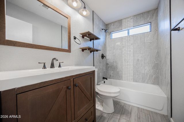 8870 W VILLA RITA Drive, Peoria, AZ 85382