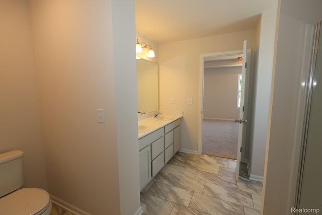 634 Harvest Way, Chelsea, MI 48118